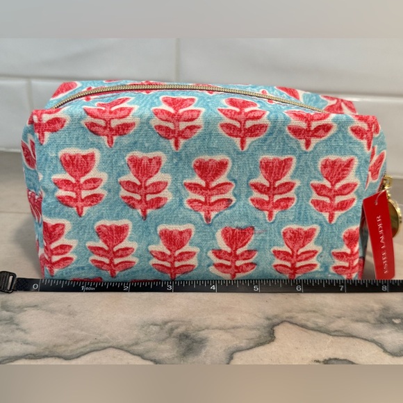 NWT Estée Lauder Cosmetic Bag - Picture 5 of 5